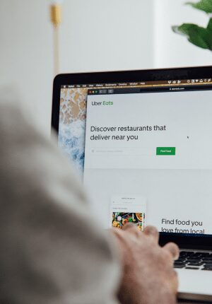 SEO Services for Accounting Firms & Accountants 4 44b19c69 charles deluvio fi2lqcp id4 unsplash 1